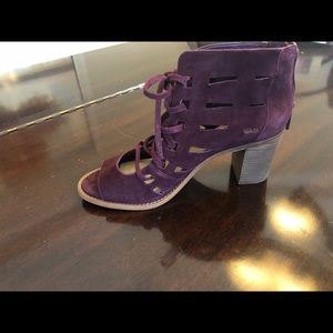 Never worn! Vince Camuto
